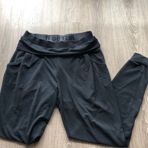 Nike Comfy Joggers